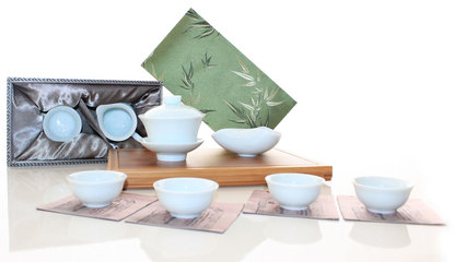 絲茶交融 當四川絲綢網邂逅茶具，演繹傳統文化新魅力